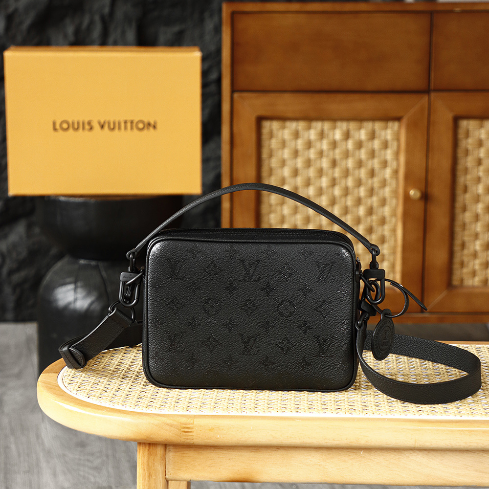 LV 路易威登 Leather Goods