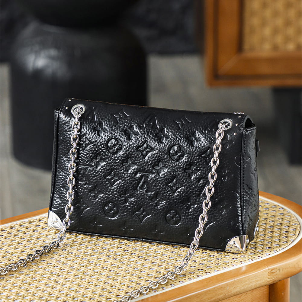 LV 路易威登 Leather Goods
