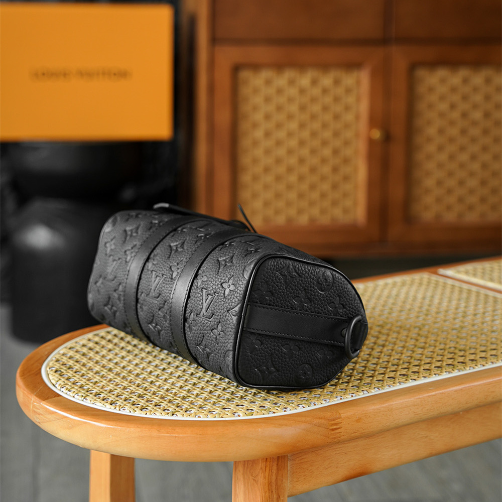 LV 路易威登 Leather Goods