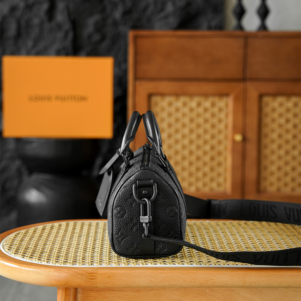 LV 路易威登 Leather Goods