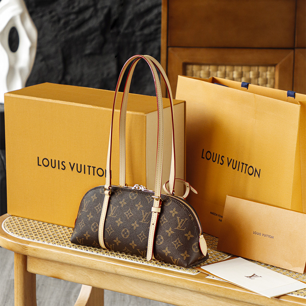 LV 路易威登 Leather Goods