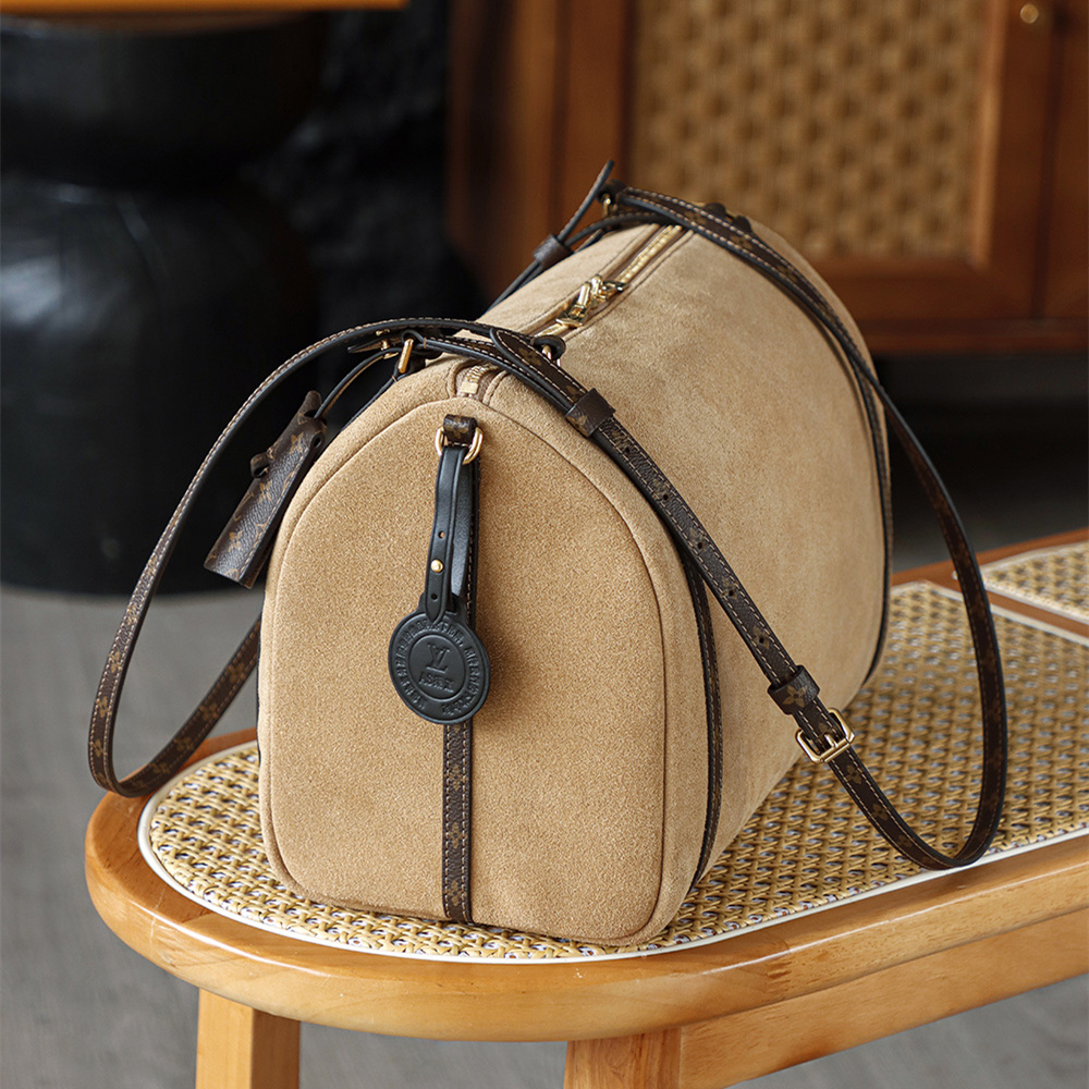 LV 路易威登 Leather Goods