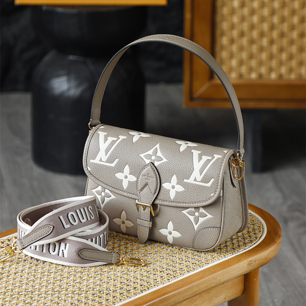 LV 路易威登 Leather Goods