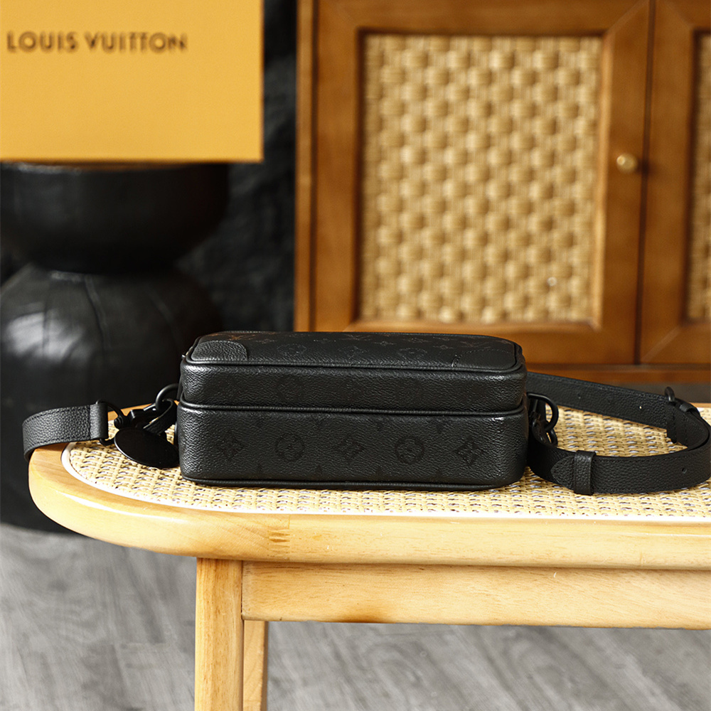 LV 路易威登 Leather Goods