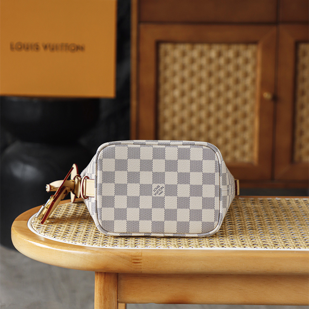 LV 路易威登 Bucket Bag