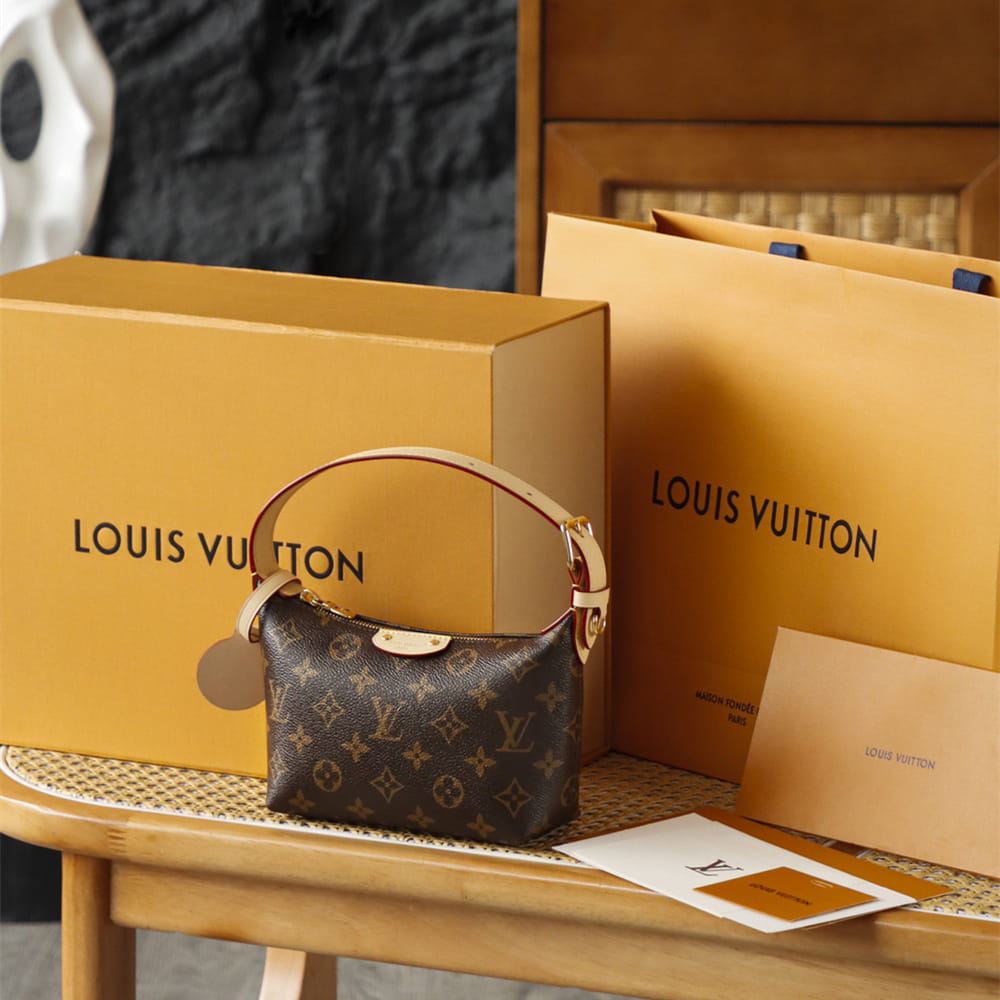 LV 路易威登 Leather Goods