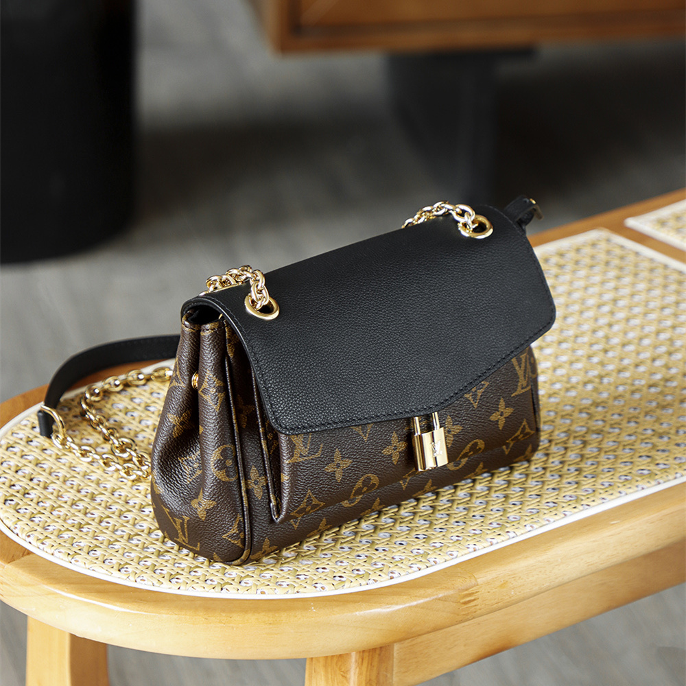 LV 路易威登 Chain Bag