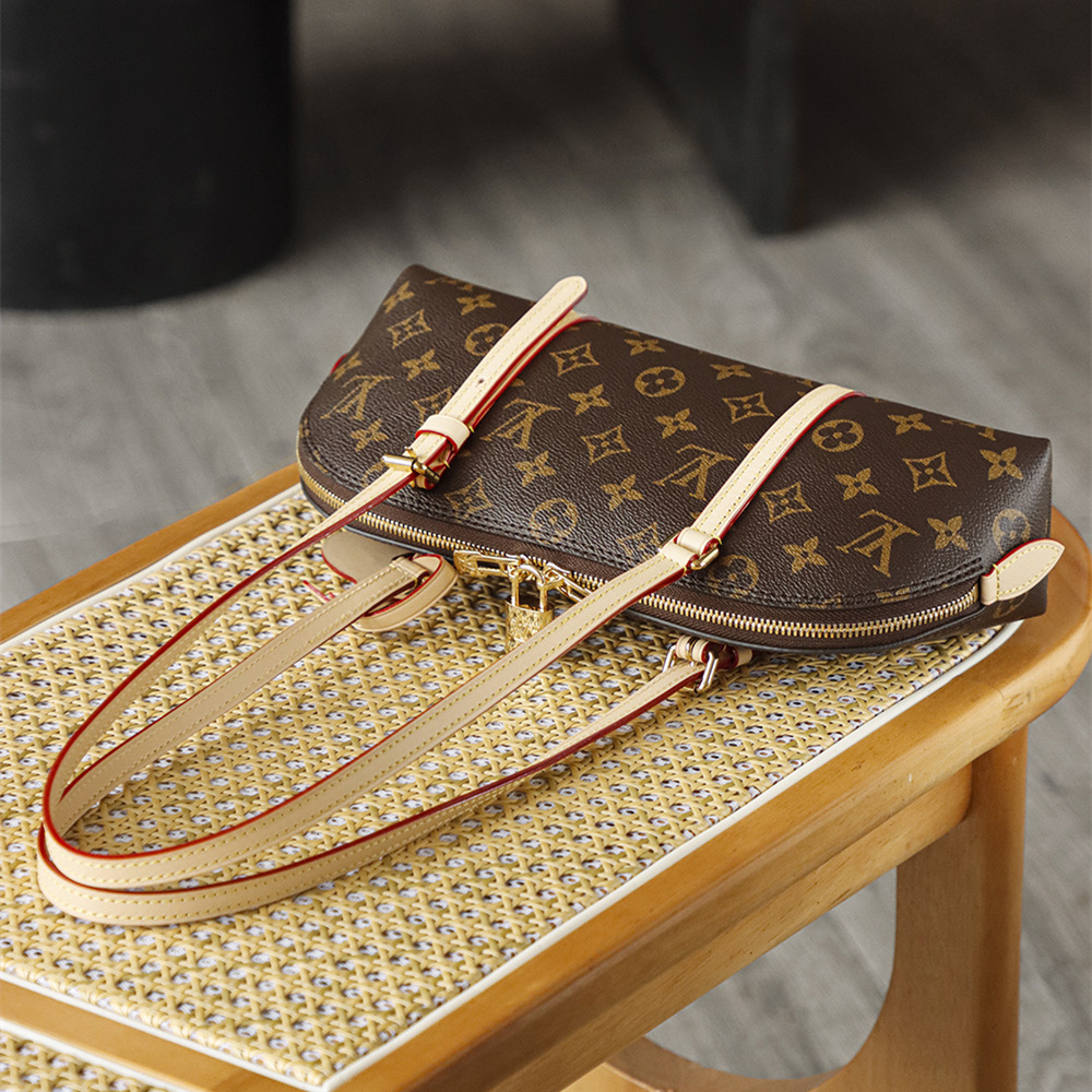 LV 路易威登 Leather Goods