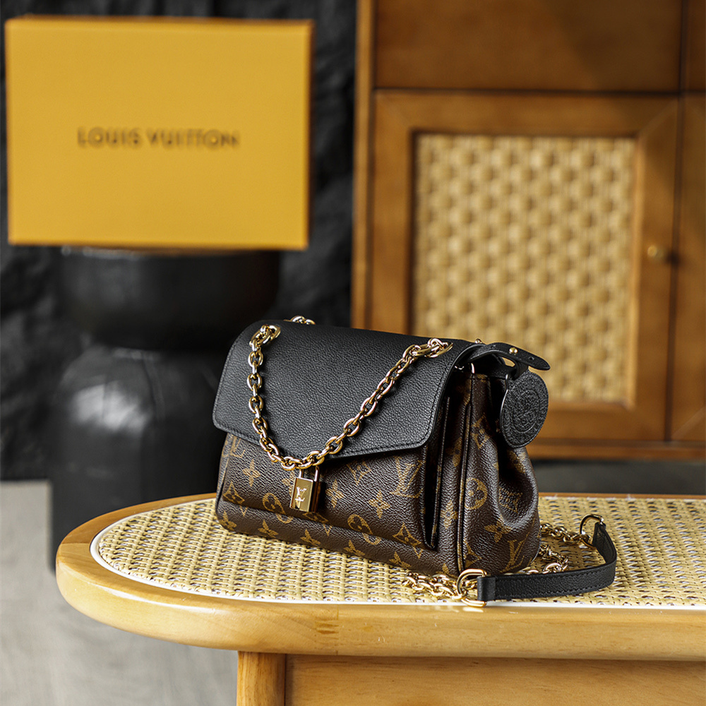LV 路易威登 Chain Bag