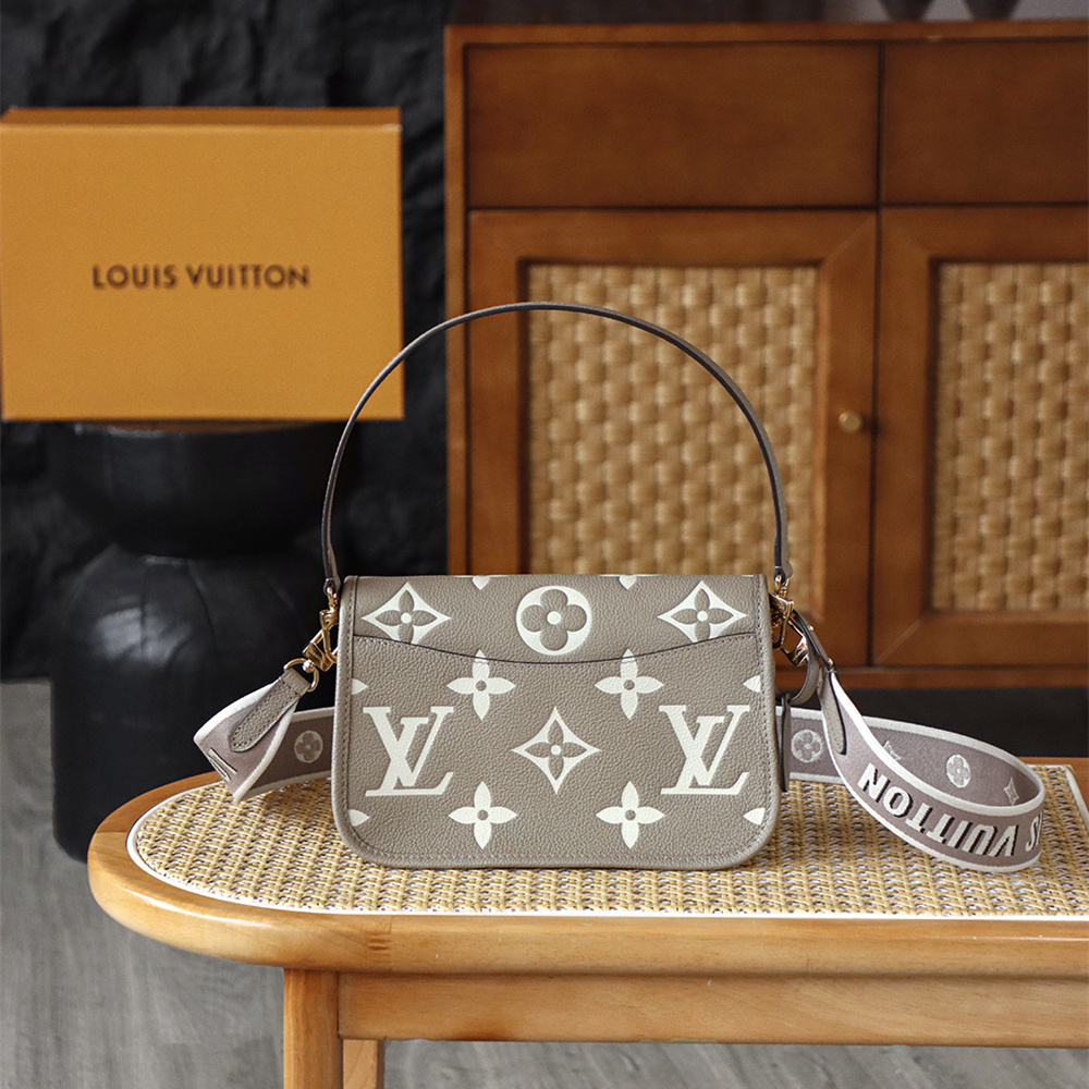 LV 路易威登 Leather Goods