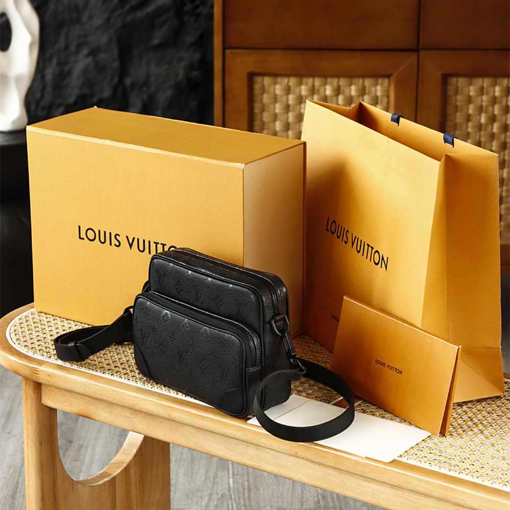 LV 路易威登 Leather Goods