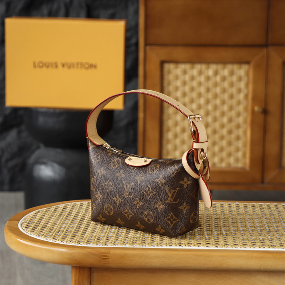 LV 路易威登 Leather Goods