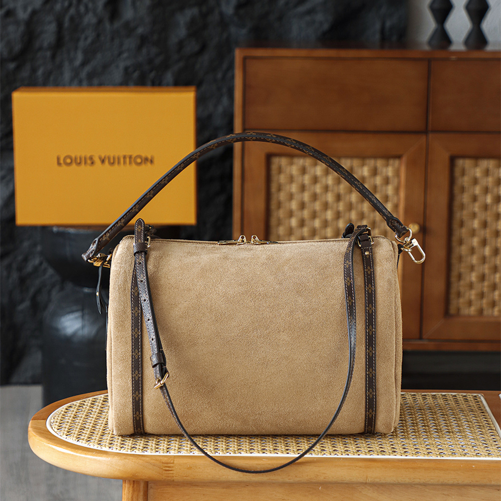 LV 路易威登 Leather Goods