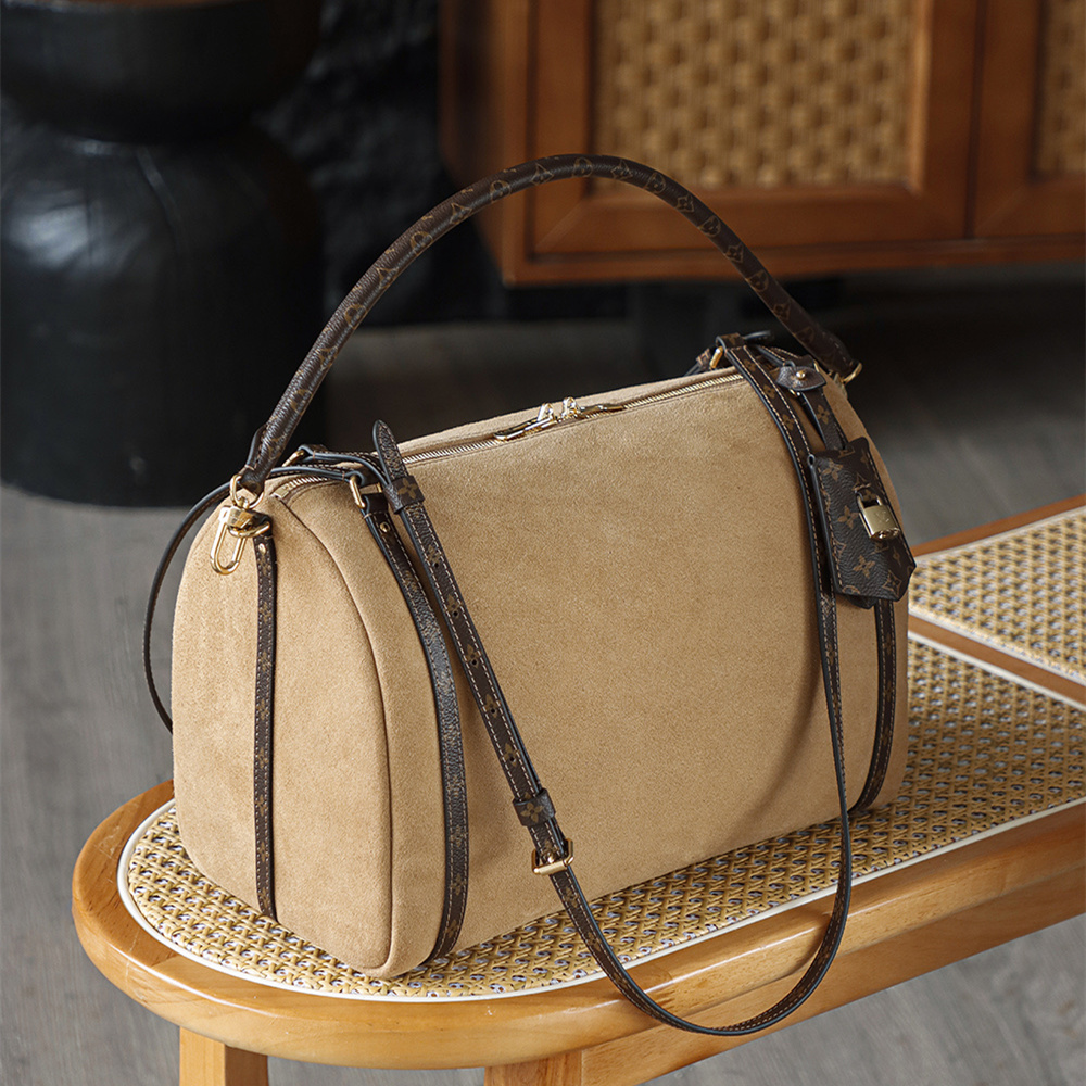 LV 路易威登 Leather Goods