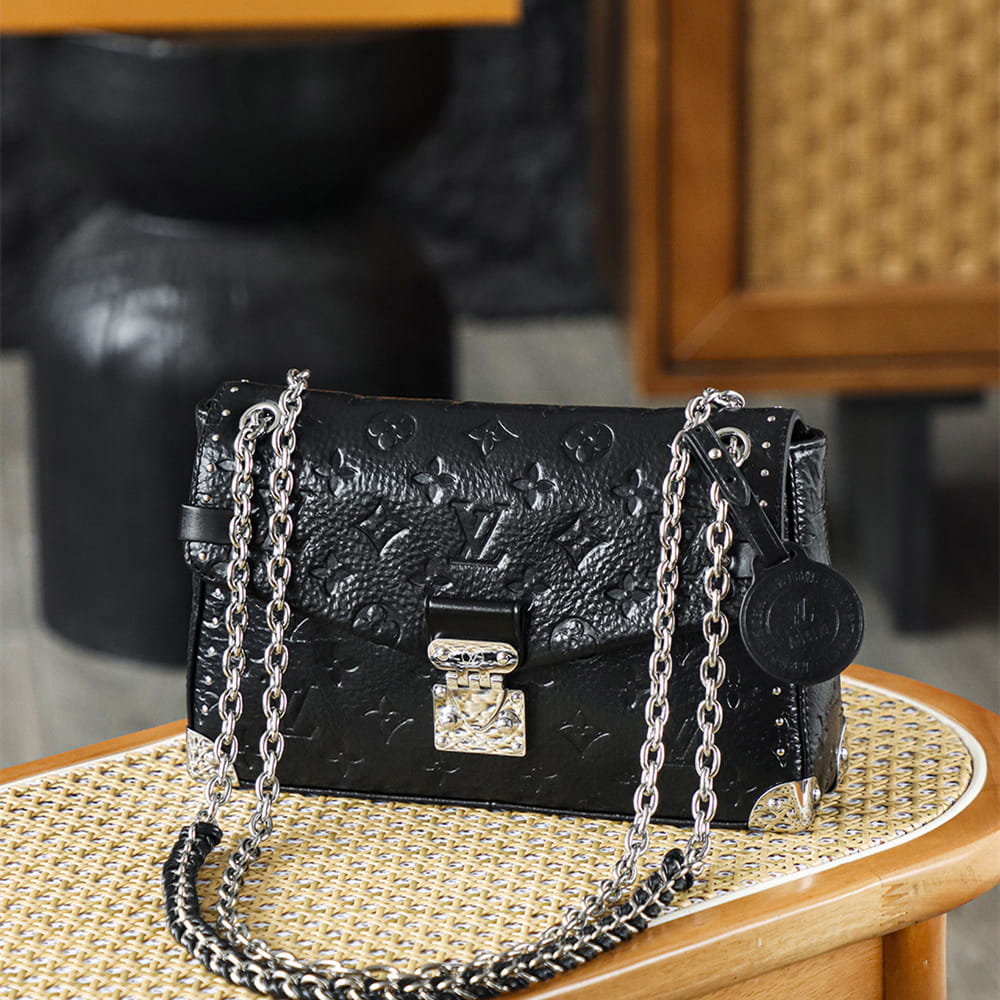 LV 路易威登 Leather Goods