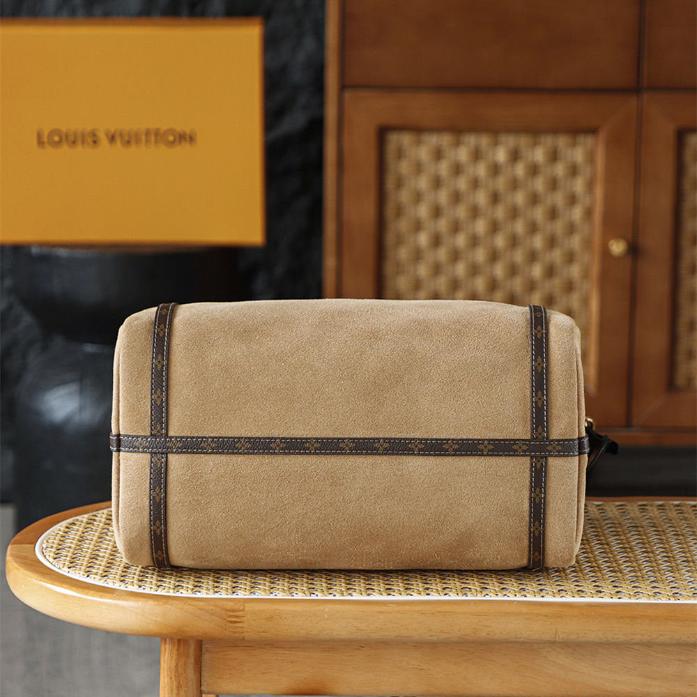 LV 路易威登 Leather Goods