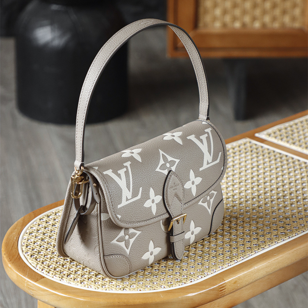 LV 路易威登 Leather Goods