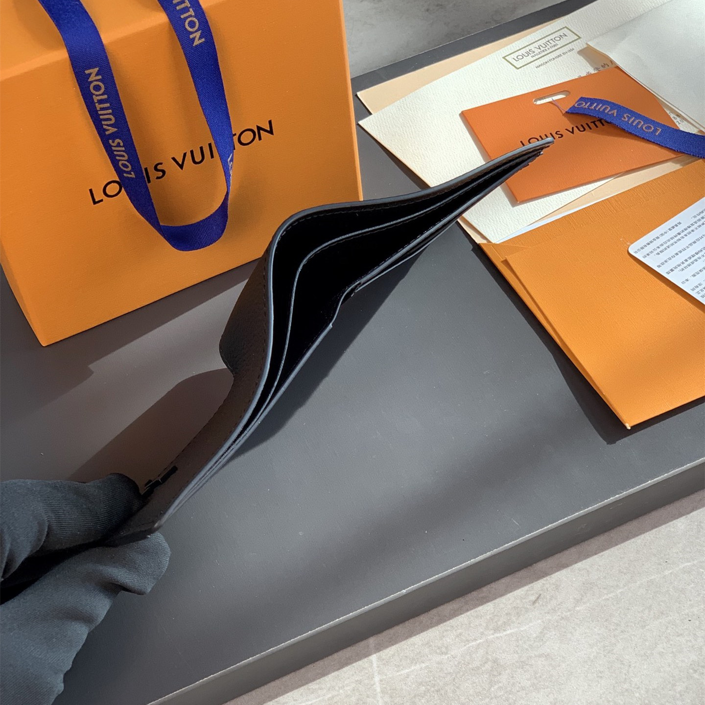 Louis Vuitton 路易威登 Leather Goods