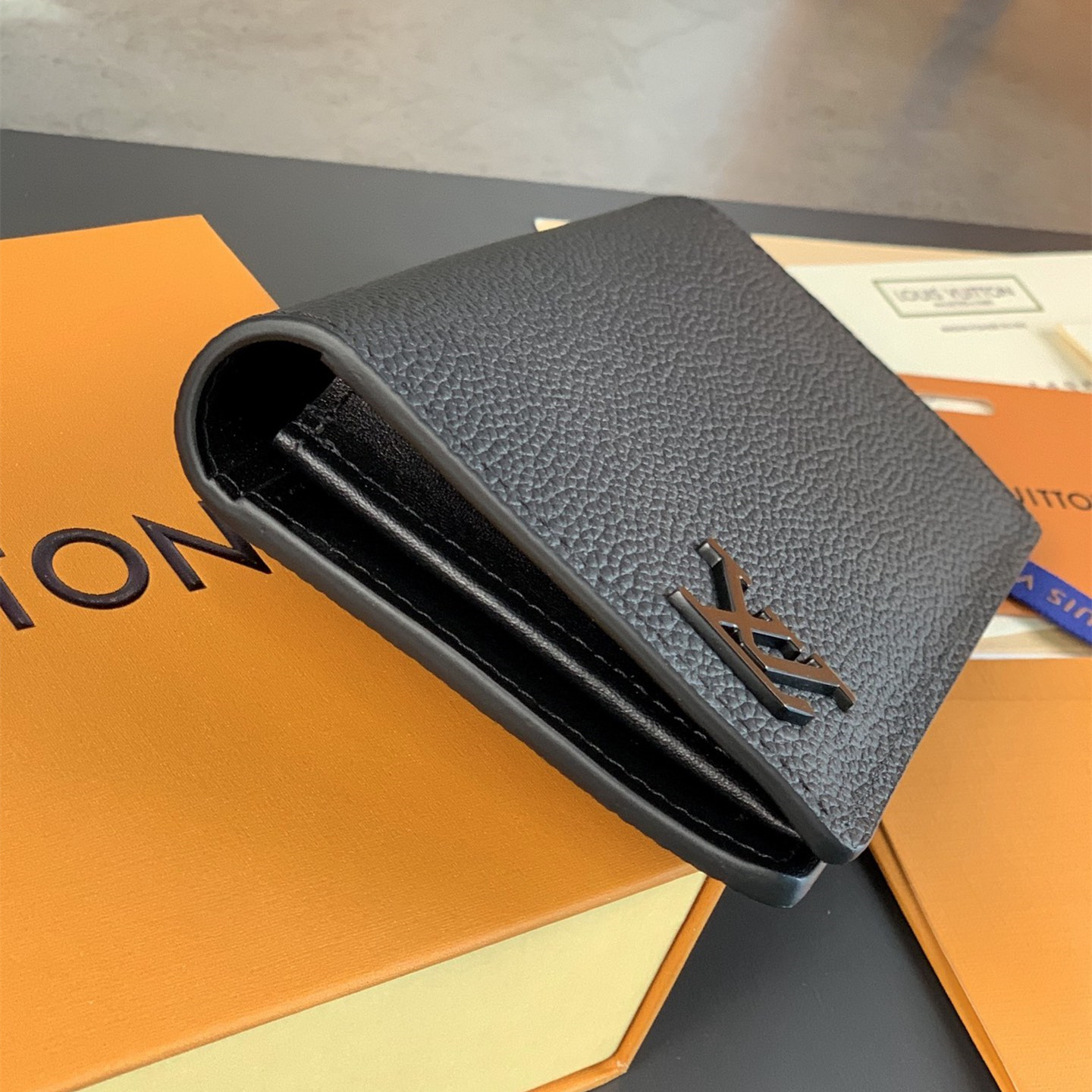 Louis Vuitton 路易威登 Leather Goods