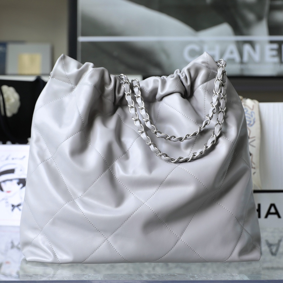 Chanel 香奈兒 Leather Goods