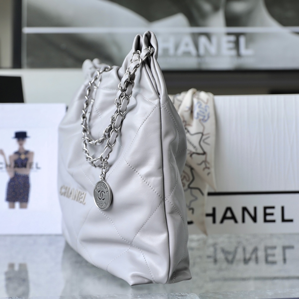 Chanel 香奈兒 Leather Goods
