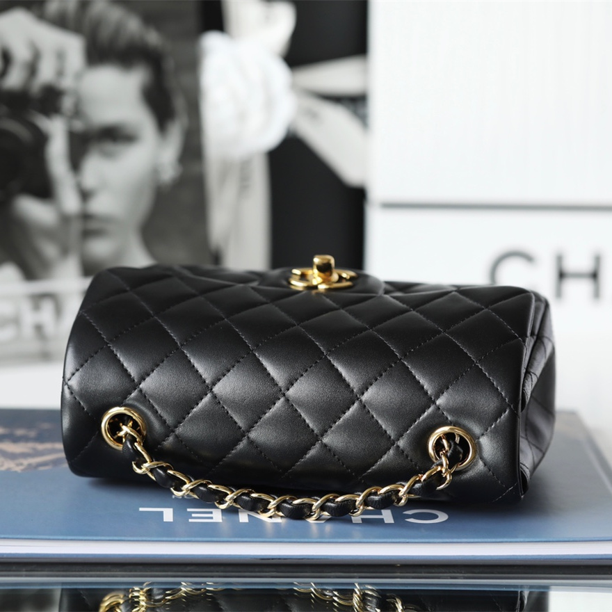 Chanel 香奈兒 Leather Goods
