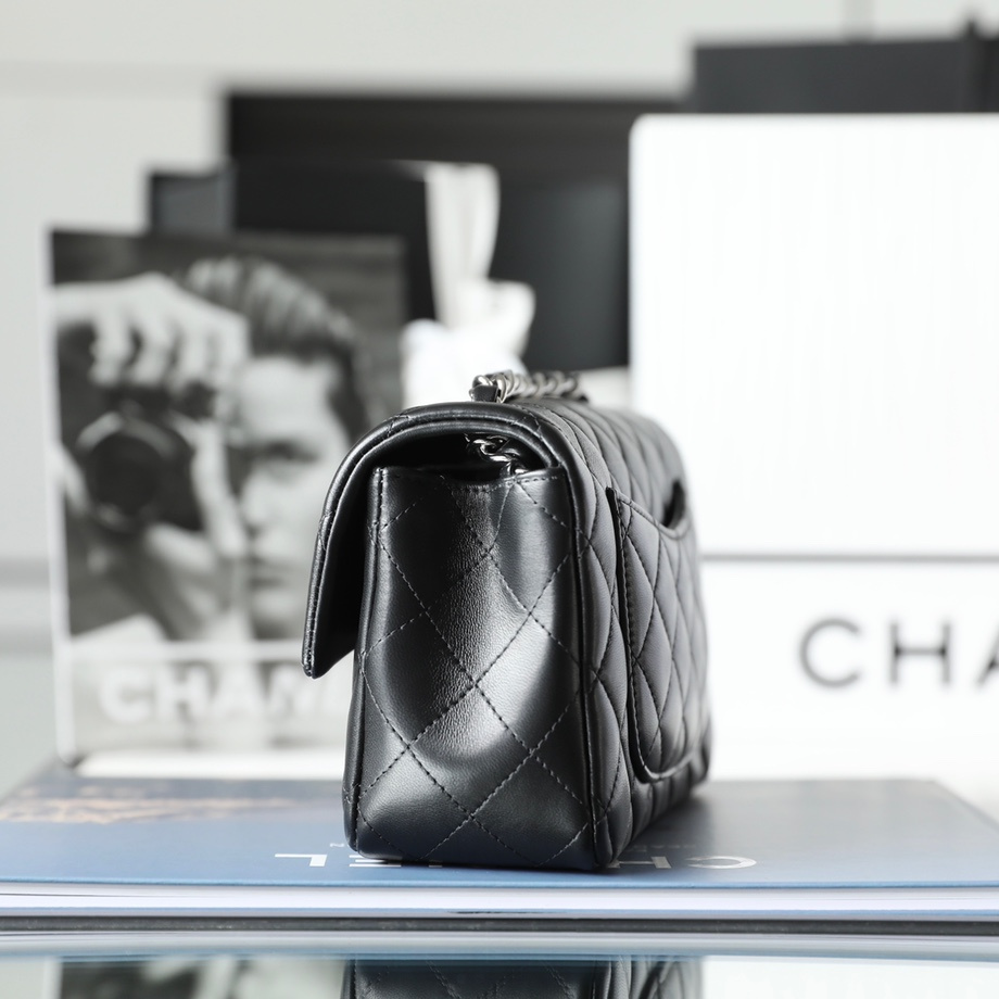 Chanel 香奈兒 Leather Goods