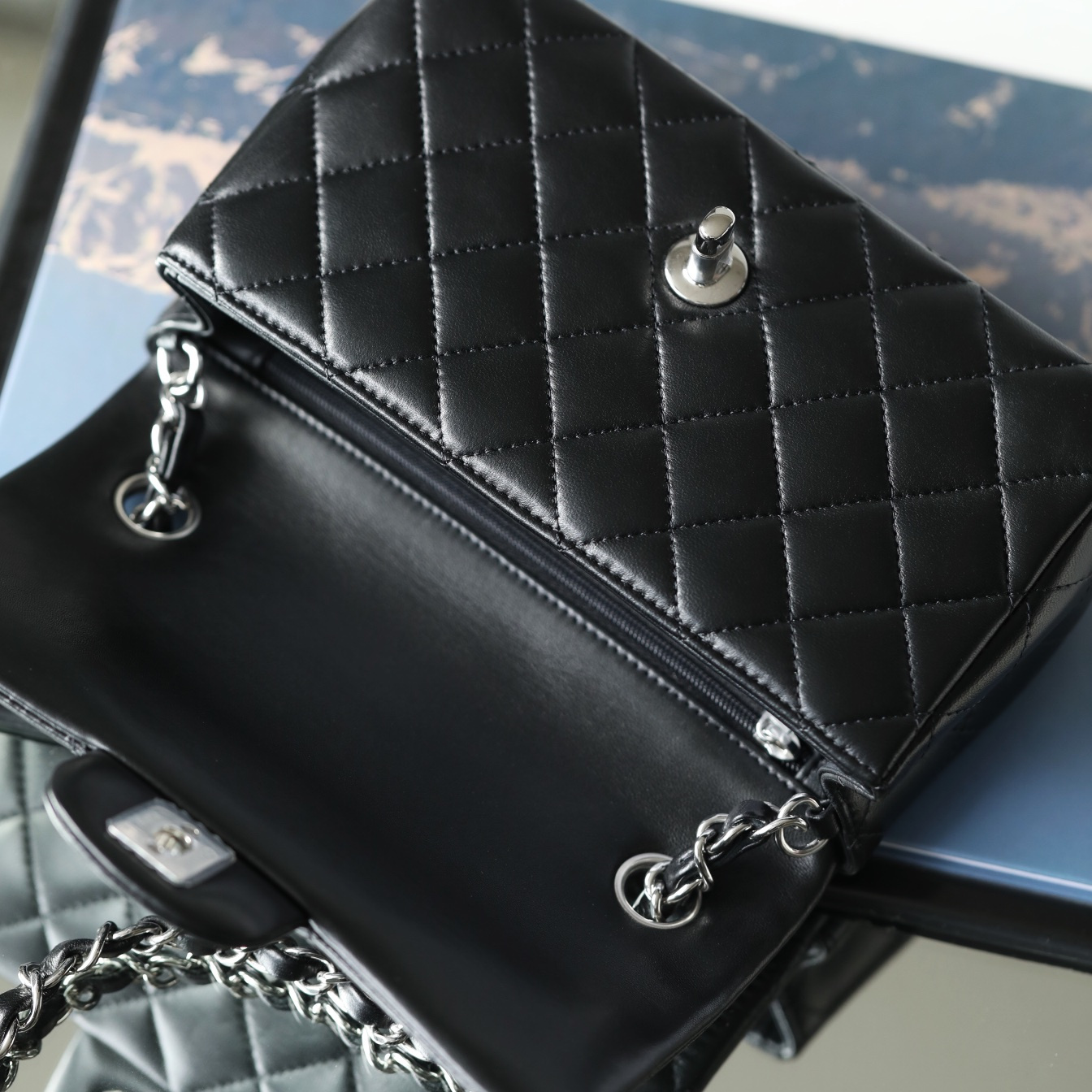 Chanel 香奈兒 Leather Goods