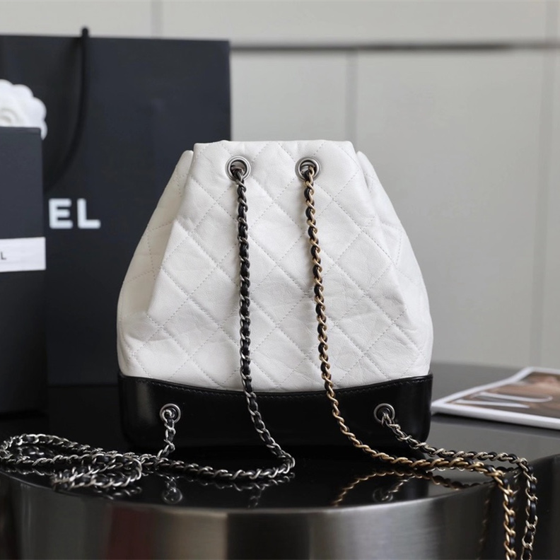 Chanel 香奈兒 Leather Goods