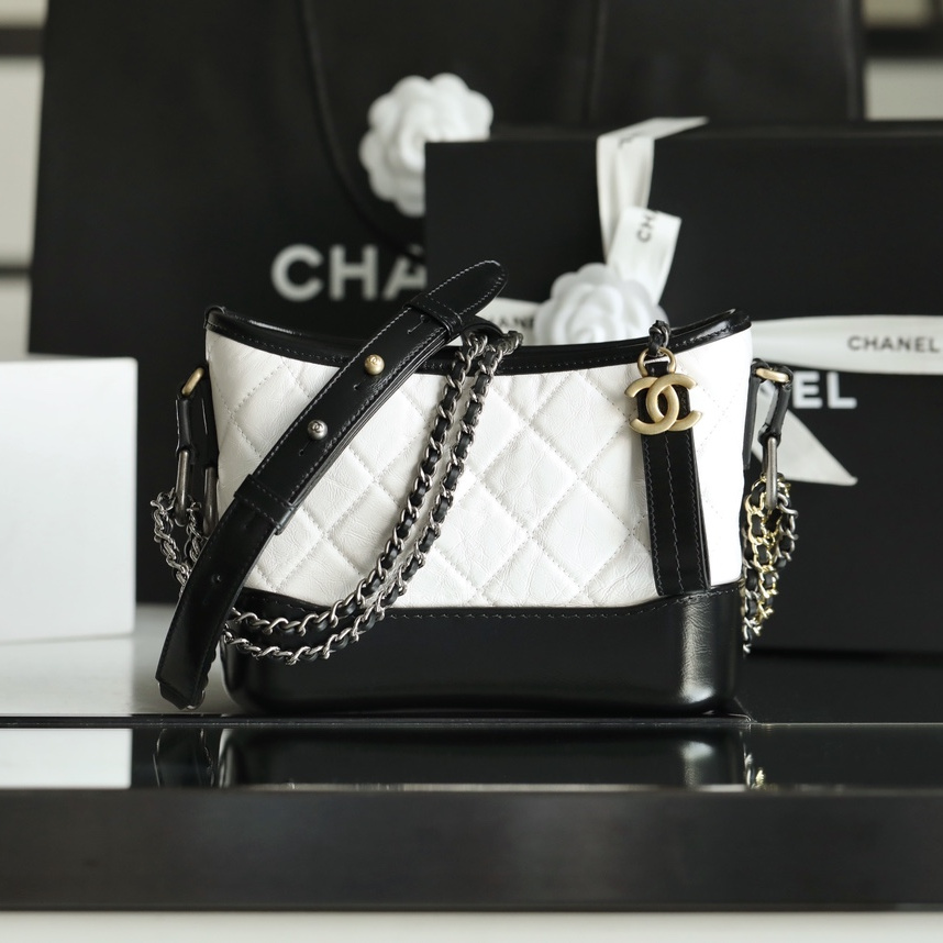 Chanel 香奈兒 Leather Goods