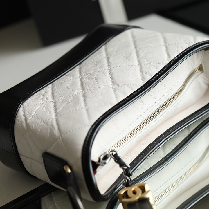 Chanel 香奈兒 Leather Goods
