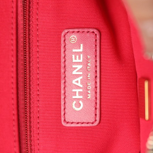 Chanel 香奈兒 Leather Goods