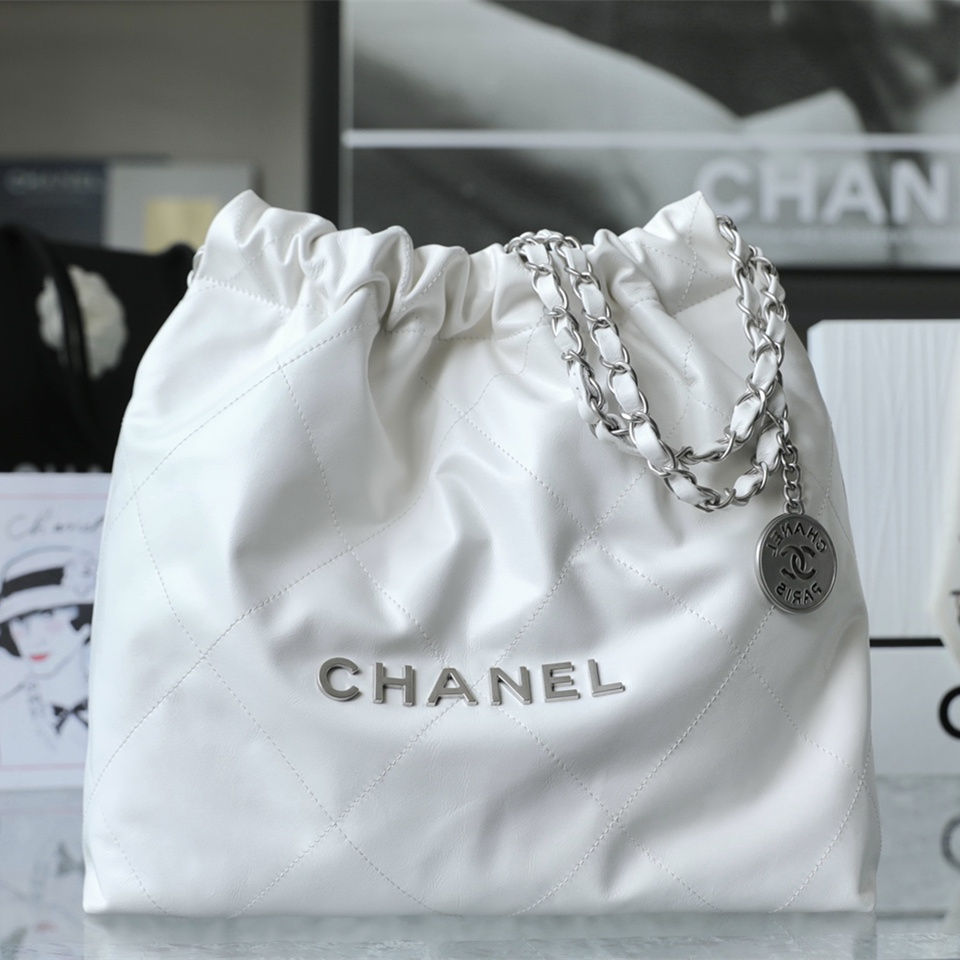Chanel 香奈兒 Leather Goods