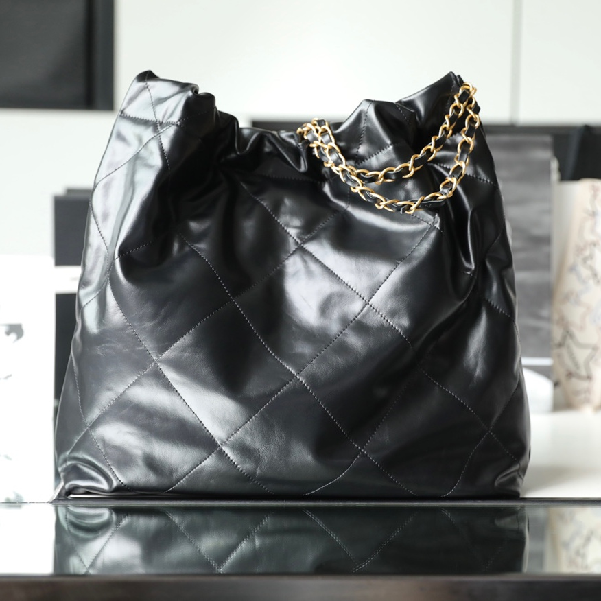 Chanel 香奈兒 Leather Goods