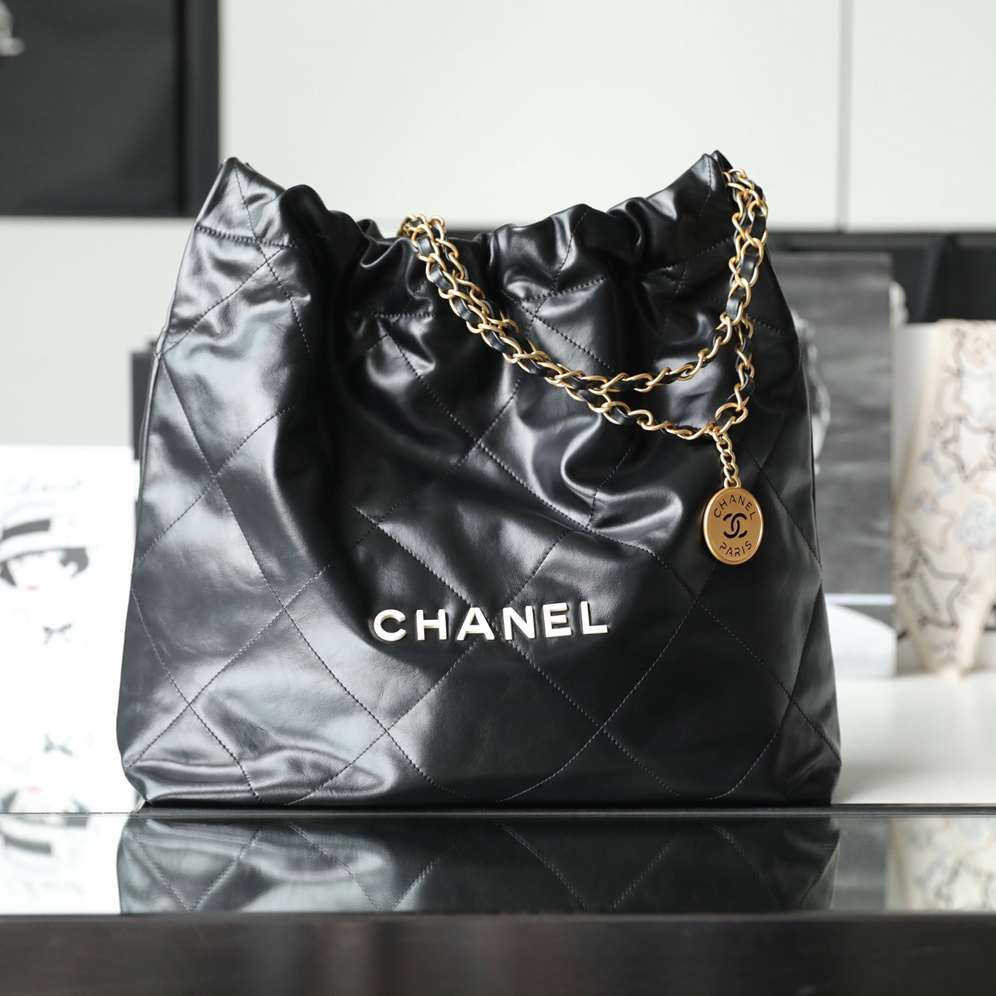 Chanel 香奈兒 Leather Goods