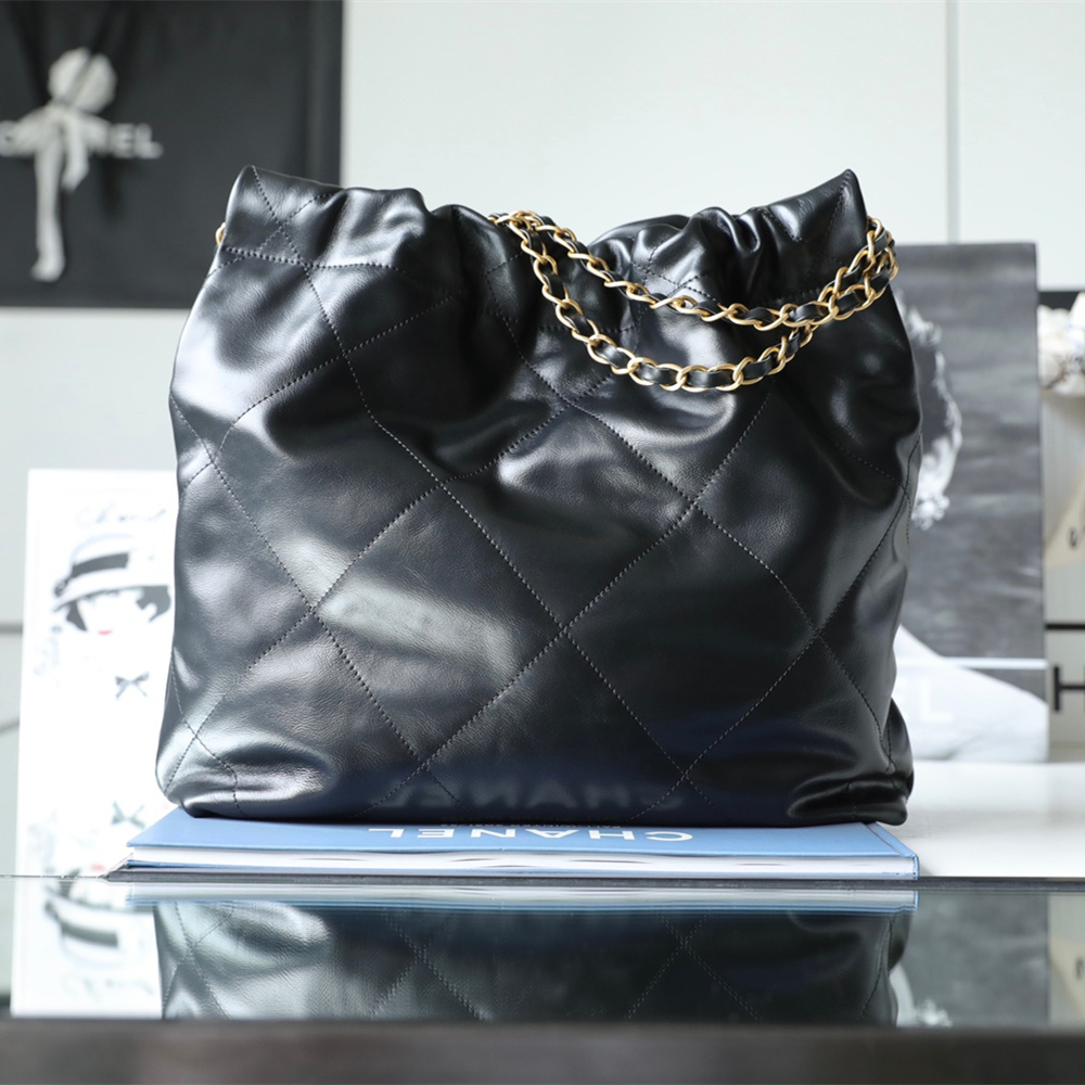 Chanel 香奈兒 Leather Goods