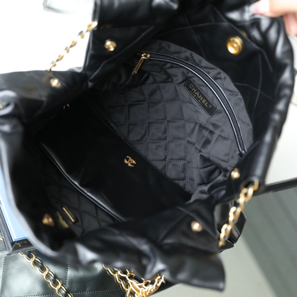 Chanel 香奈兒 Leather Goods