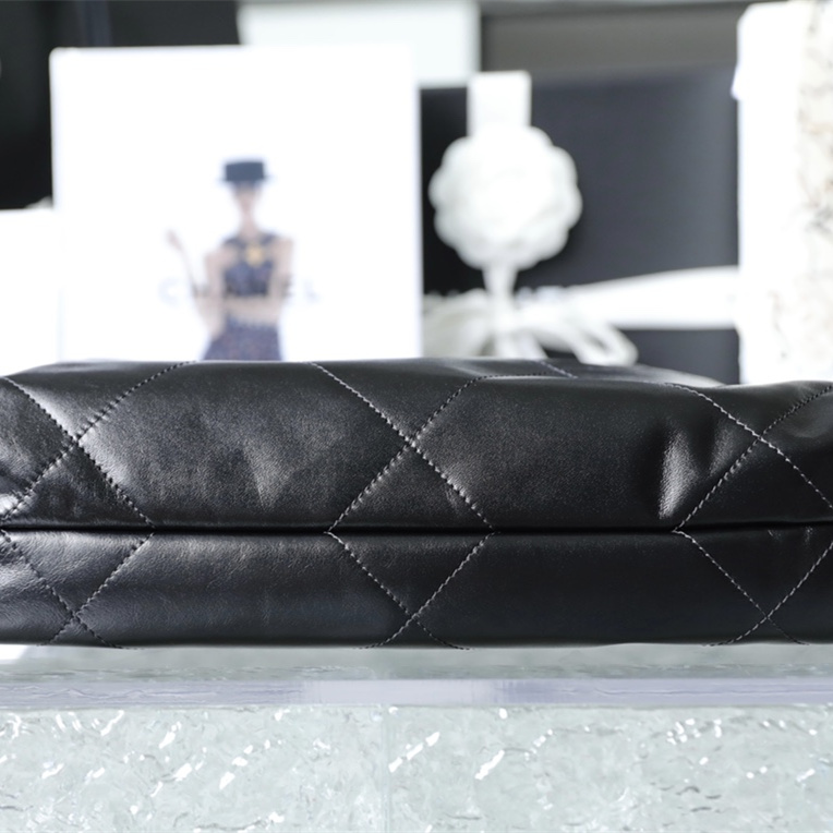 Chanel 香奈兒 Leather Goods