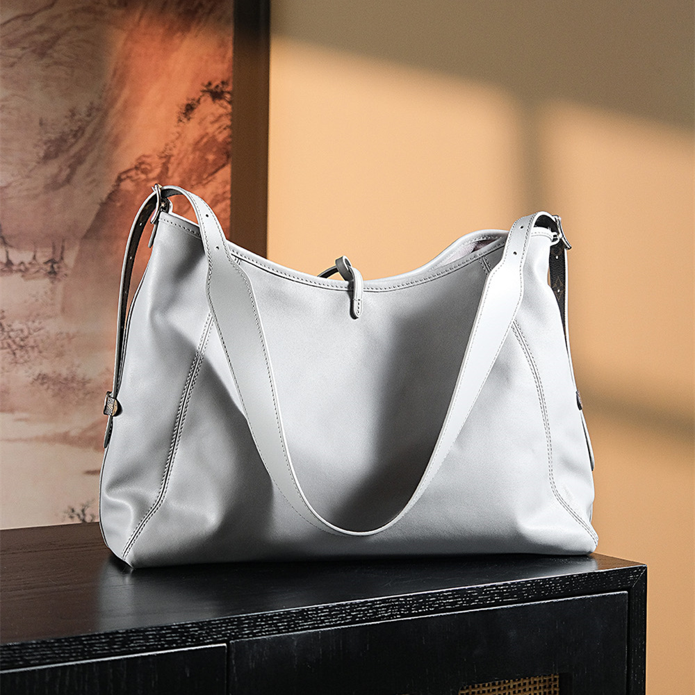 Louis Vuitton 路易威登 Leather Goods
