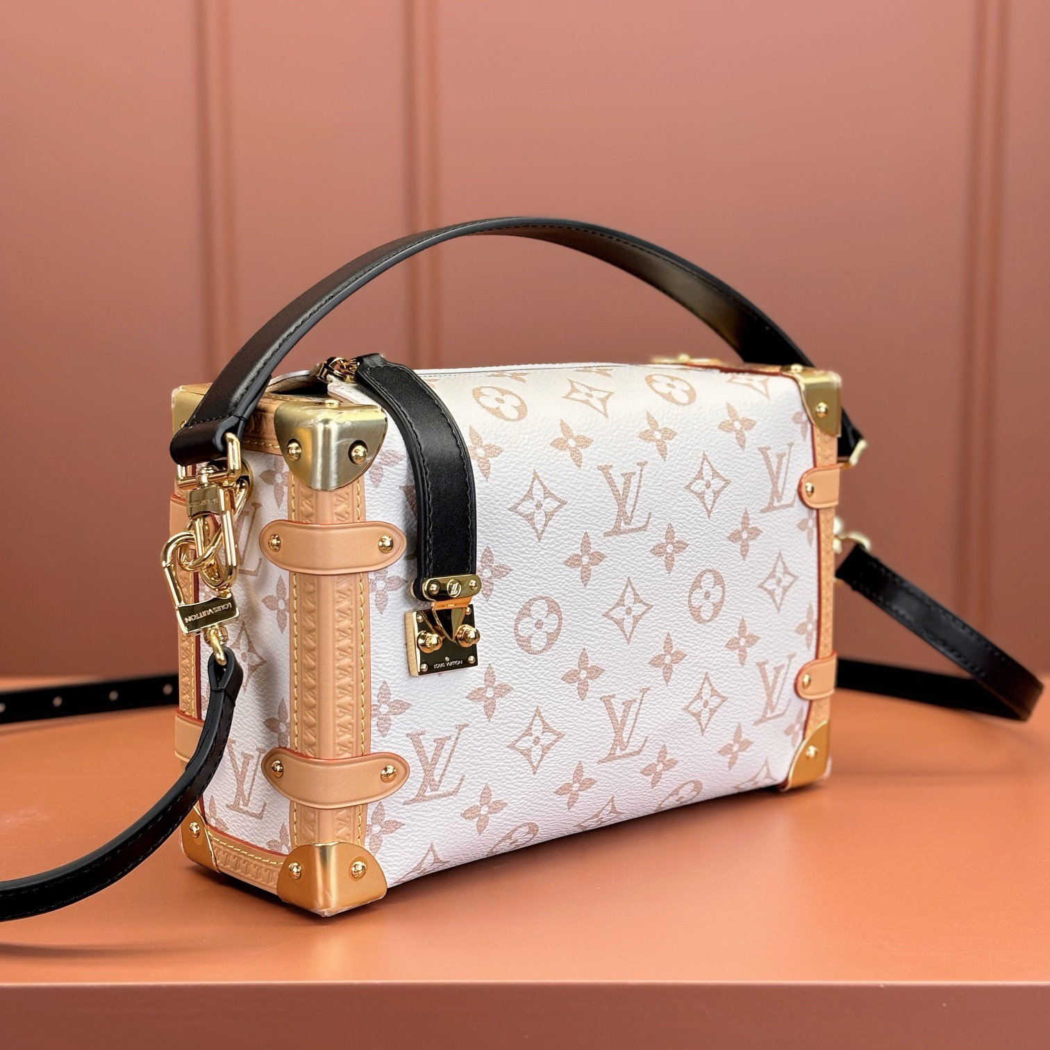 Louis Vuitton 路易威登 Leather Goods