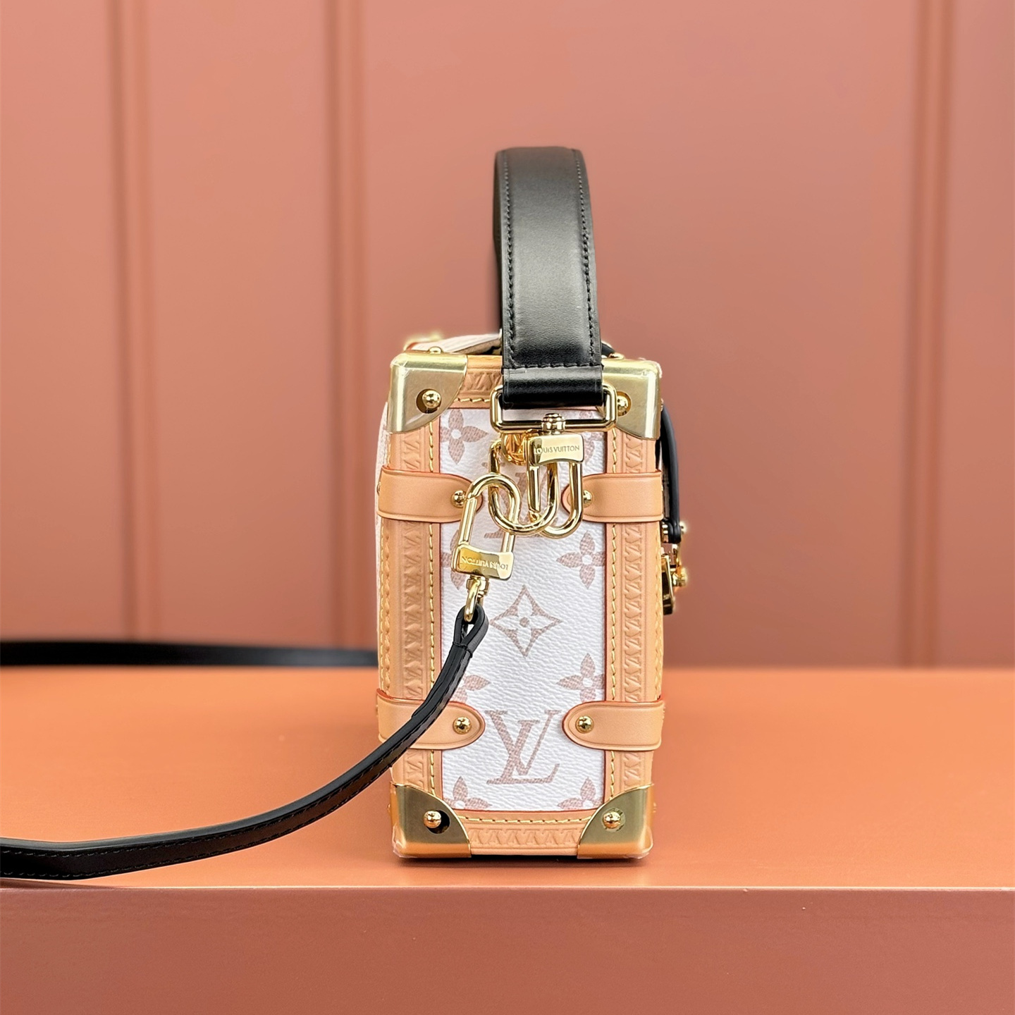 Louis Vuitton 路易威登 Leather Goods