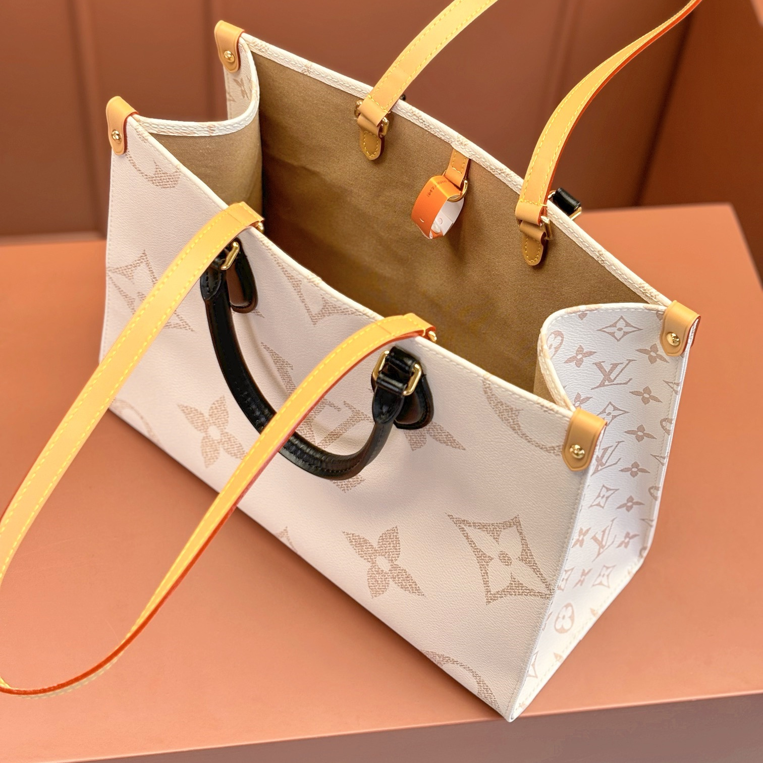 Louis Vuitton 路易威登 Leather Goods