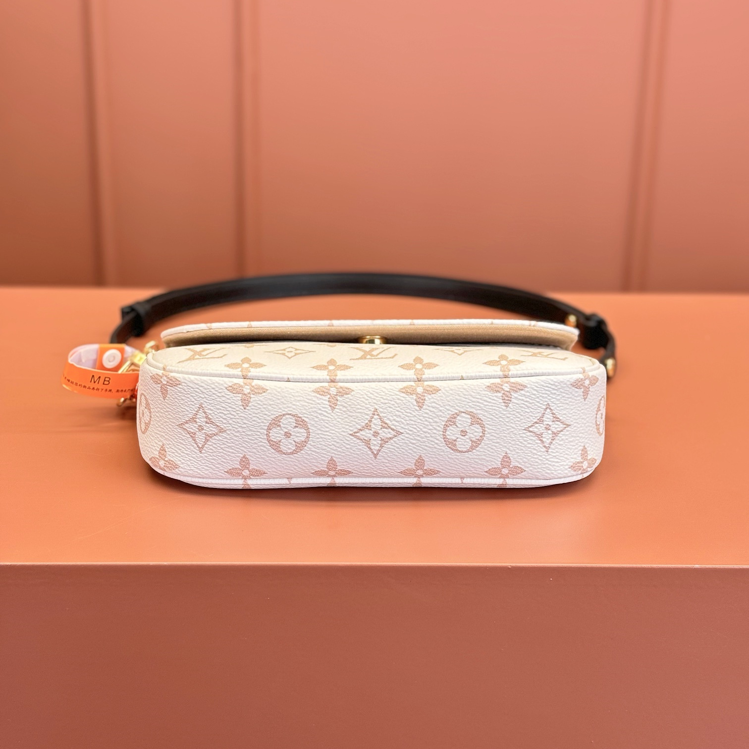 Louis Vuitton 路易威登 Leather Goods