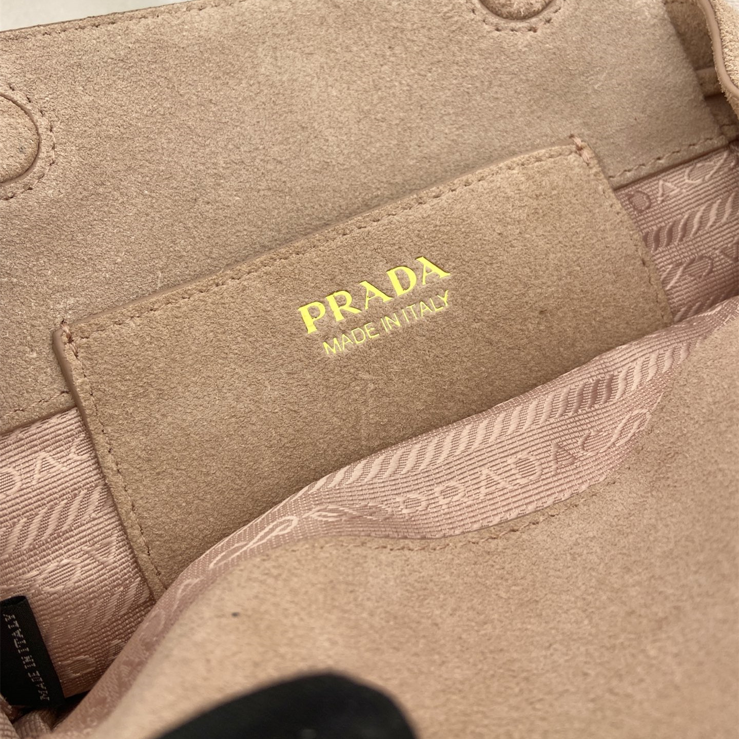 Prada 普拉達 Leather Goods
