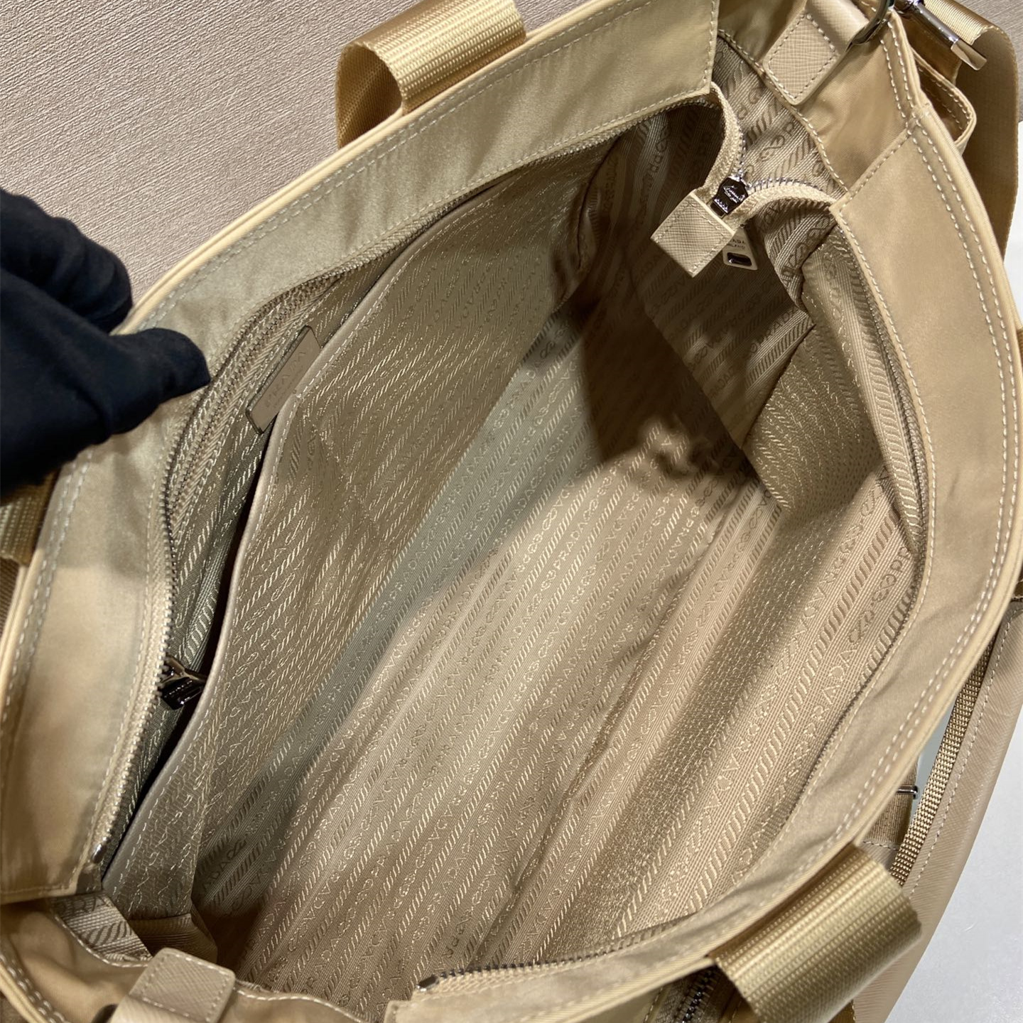 Prada 普拉達 Leather Goods