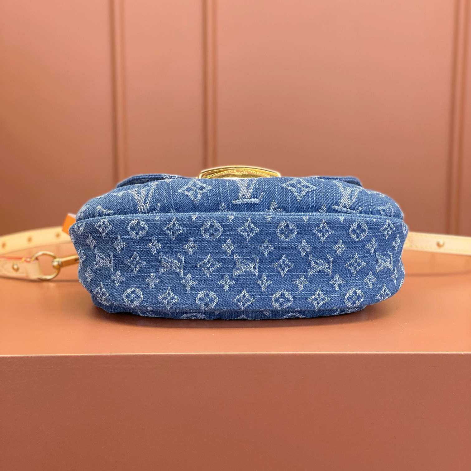 Louis Vuitton 路易威登 Leather Goods
