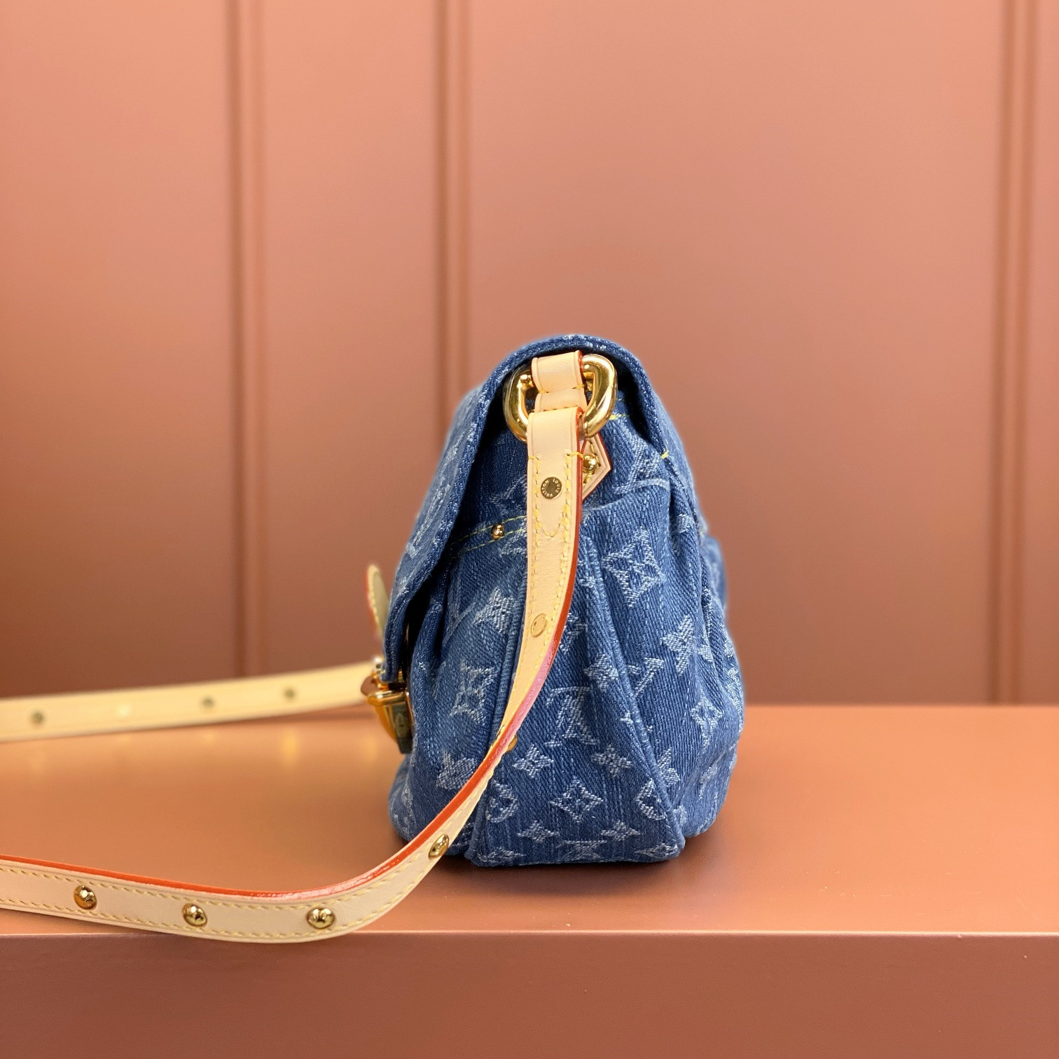 Louis Vuitton 路易威登 Leather Goods