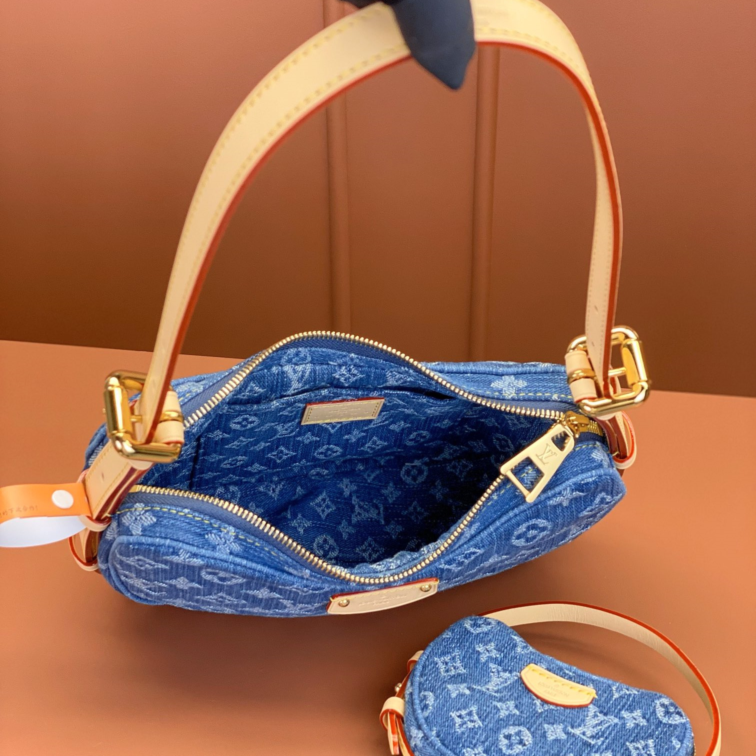 Louis Vuitton 路易威登 Leather Goods