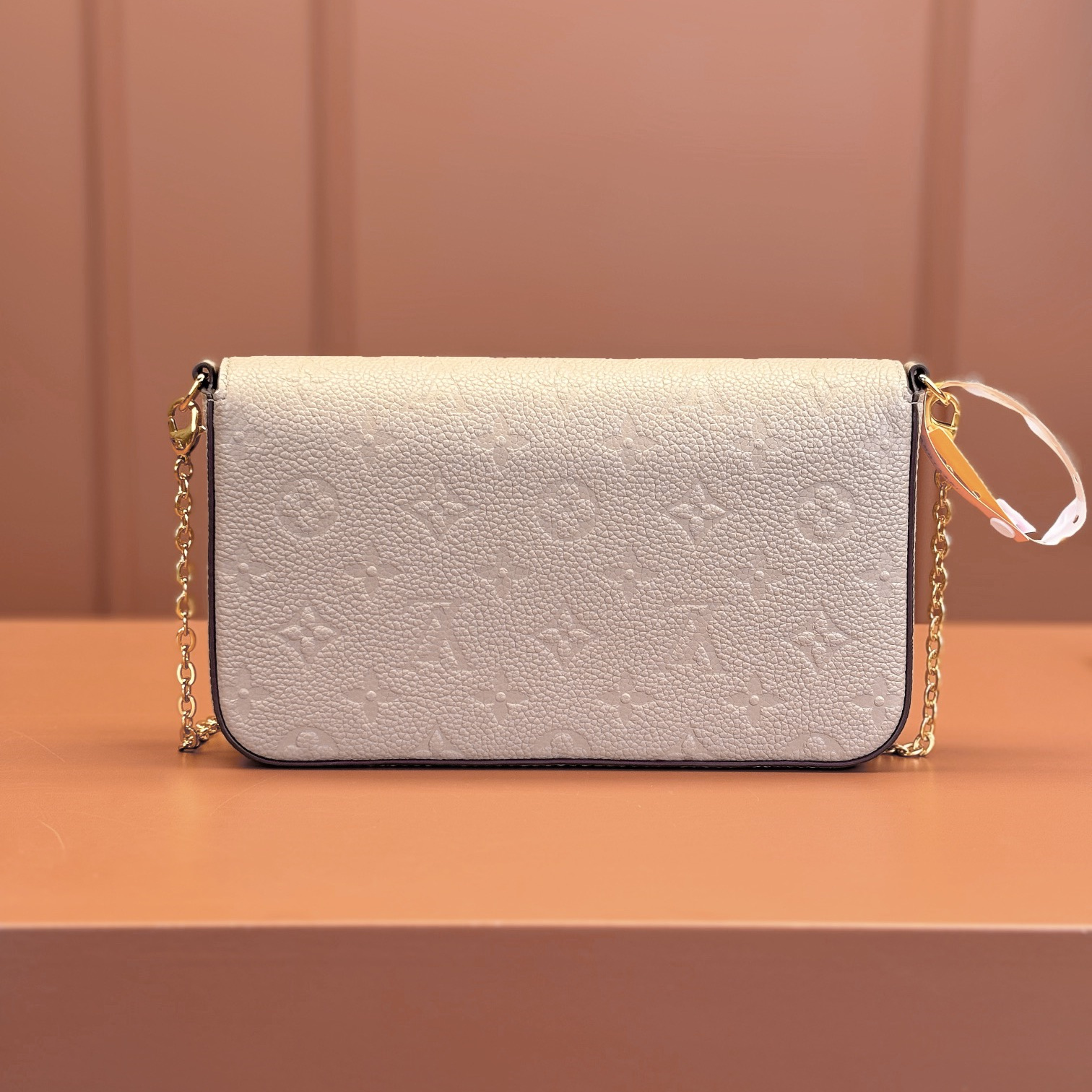 Louis Vuitton 路易威登 Chain Bag