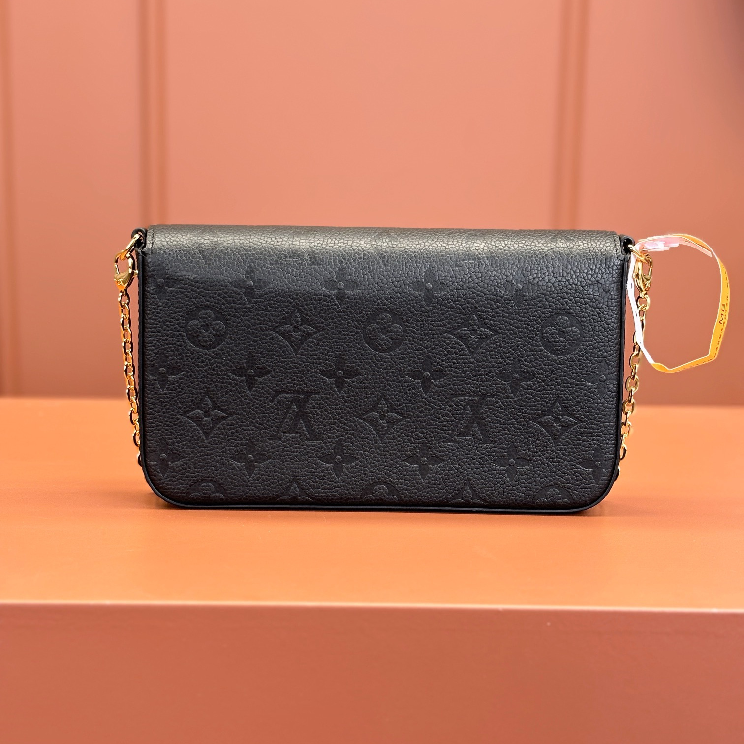 Louis Vuitton 路易威登 Chain Bag
